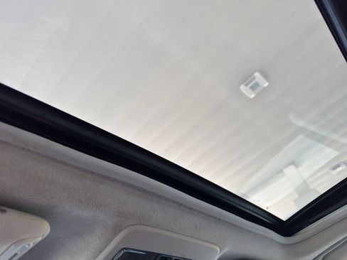 Used 2016 Subaru Crosstrek 2.0i Limited image 28