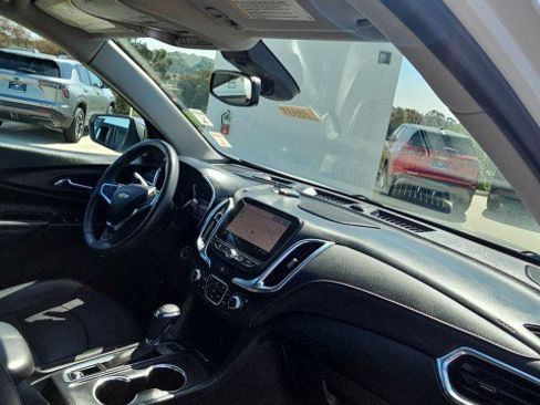 Used 2019 Chevrolet Equinox Premier FWD image 28
