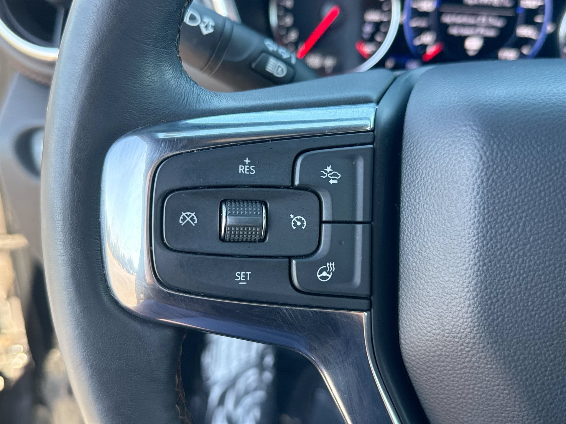 Certified 2022 Chevrolet Blazer Premier FWD image 9