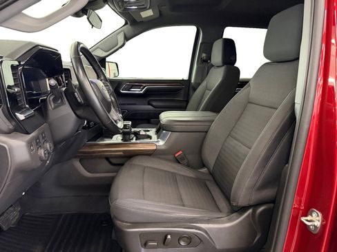 Used 2023 Chevrolet Silverado 1500 RST AWD/4WD image 9