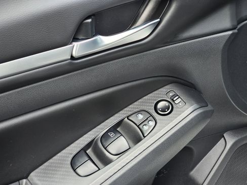 Used 2022 Nissan Altima 2.5 SV image 51