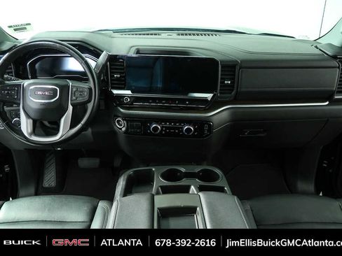 Used 2025 GMC Sierra 1500 SLT AWD/4WD image 17