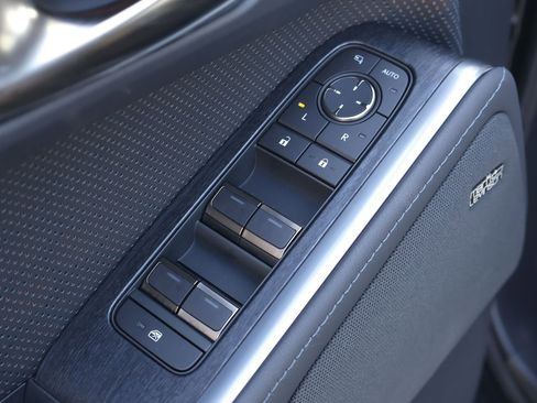 Used 2024 Lexus GX 550 w/ Accessory Package (31) image 10