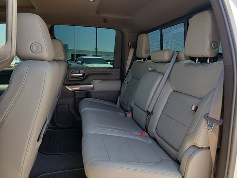 Used 2021 Chevrolet Silverado 2500 LTZ w/ LTZ Convenience Package AWD/4WD image 8
