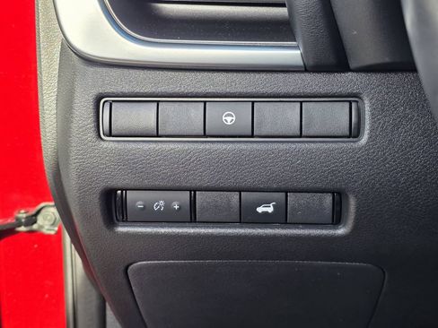 Used 2021 Nissan Rogue SV w/ Premium Package FWD image 24