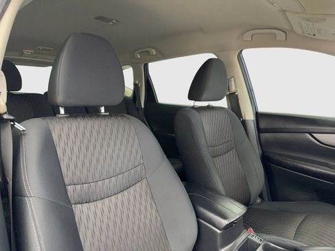 Used 2020 Nissan Rogue S w/ Special Edition Package FWD image 38