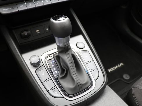 Used 2023 Hyundai Kona SEL w/ Convenience Package image 28