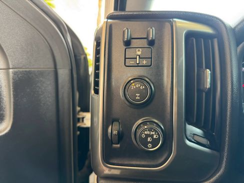 Used 2018 Chevrolet Silverado 3500 LT w/ LT Convenience Package AWD/4WD image 19