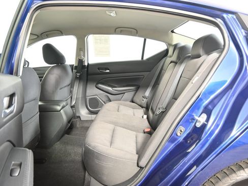 Used 2019 Nissan Altima 2.5 S FWD image 17