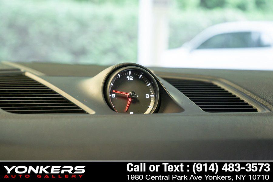 Used 2021 Porsche Cayenne AWD/4WD image 28