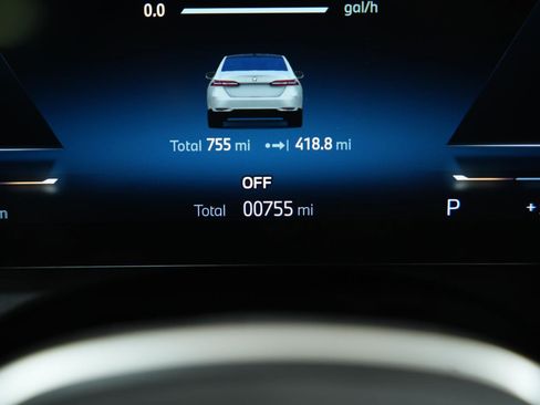 Used 2026 BMW 530i xDrive w/ Premium Package image 33