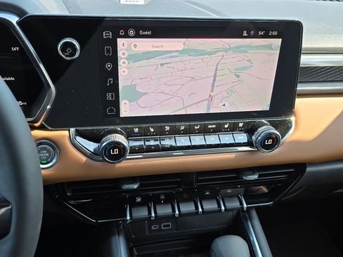 New 2026 GMC Canyon AT4 w/ Technology Plus Package AWD/4WD image 19