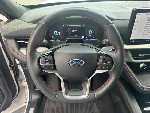 Used 2025 Ford Explorer ST-Line AWD/4WD image 16