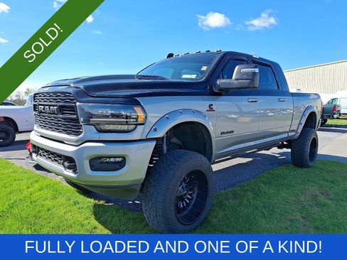 Used 2024 RAM 3500 Limited AWD/4WD image 2