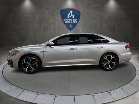 Used 2020 Volkswagen Passat 2.0T R-Line image 2