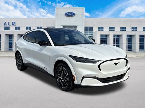 New 2025 Ford Mustang Mach-E Premium image 3