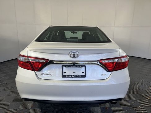 Used 2016 Toyota Camry SE FWD image 5