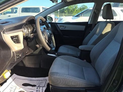Used 2016 Toyota Corolla LE FWD image 5