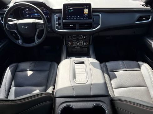 Used 2023 Chevrolet Suburban RST w/ Sport Performance Package image 11