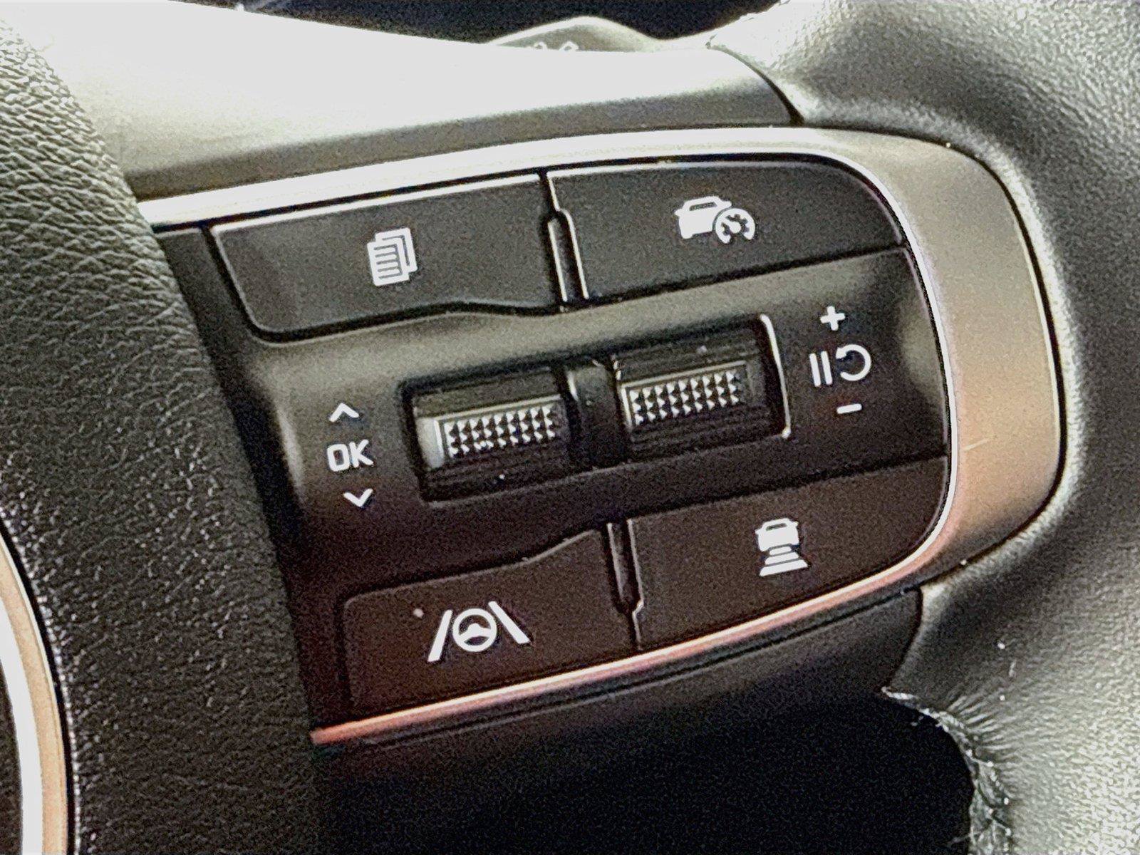 Used 2025 Kia Sportage SX FWD image 13