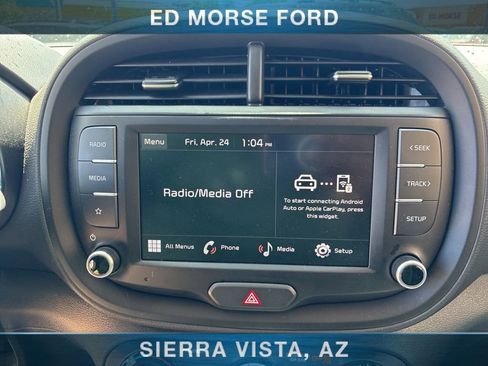 Used 2025 Kia Soul LX FWD image 29