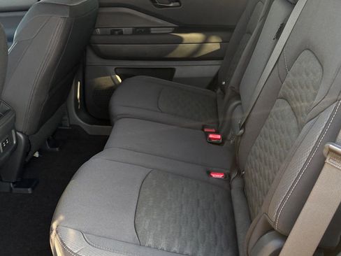 New 2026 Nissan Pathfinder SV image 21