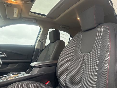 Used 2017 Chevrolet Equinox LT image 43