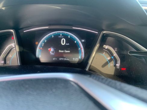 Used 2017 Honda Civic EX-T image 8