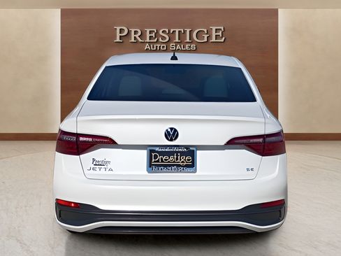 Used 2023 Volkswagen Jetta SE FWD image 18