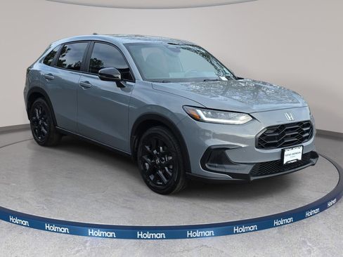 Used 2023 Honda HR-V Sport image 4