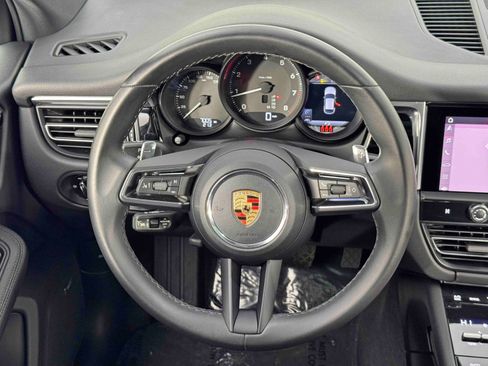 Used 2023 Porsche Macan w/ Premium Package Plus image 21