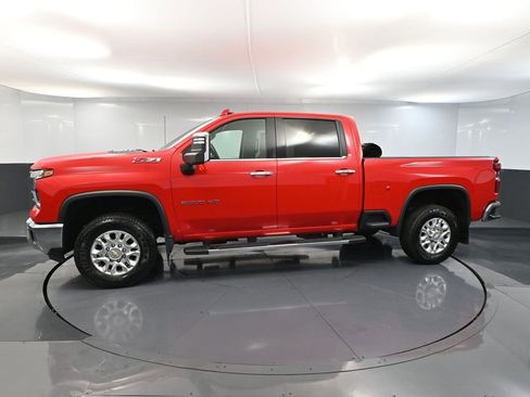 Used 2024 Chevrolet Silverado 2500 LTZ w/ LTZ Plus Package AWD/4WD image 12