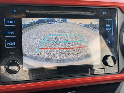 Used 2019 Toyota Tacoma TRD Sport AWD/4WD image 9