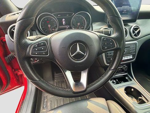Used 2018 Mercedes-Benz CLA 250 4MATIC image 11
