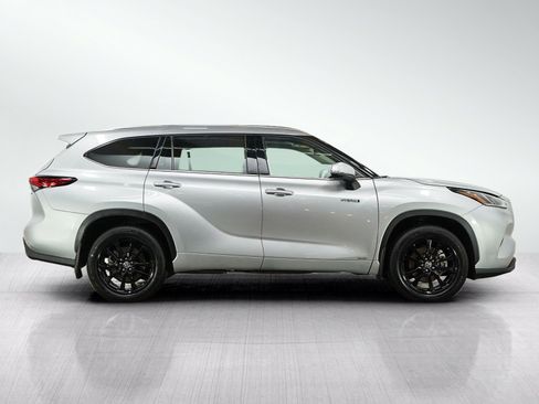 Used 2021 Toyota Highlander Limited AWD/4WD image 6