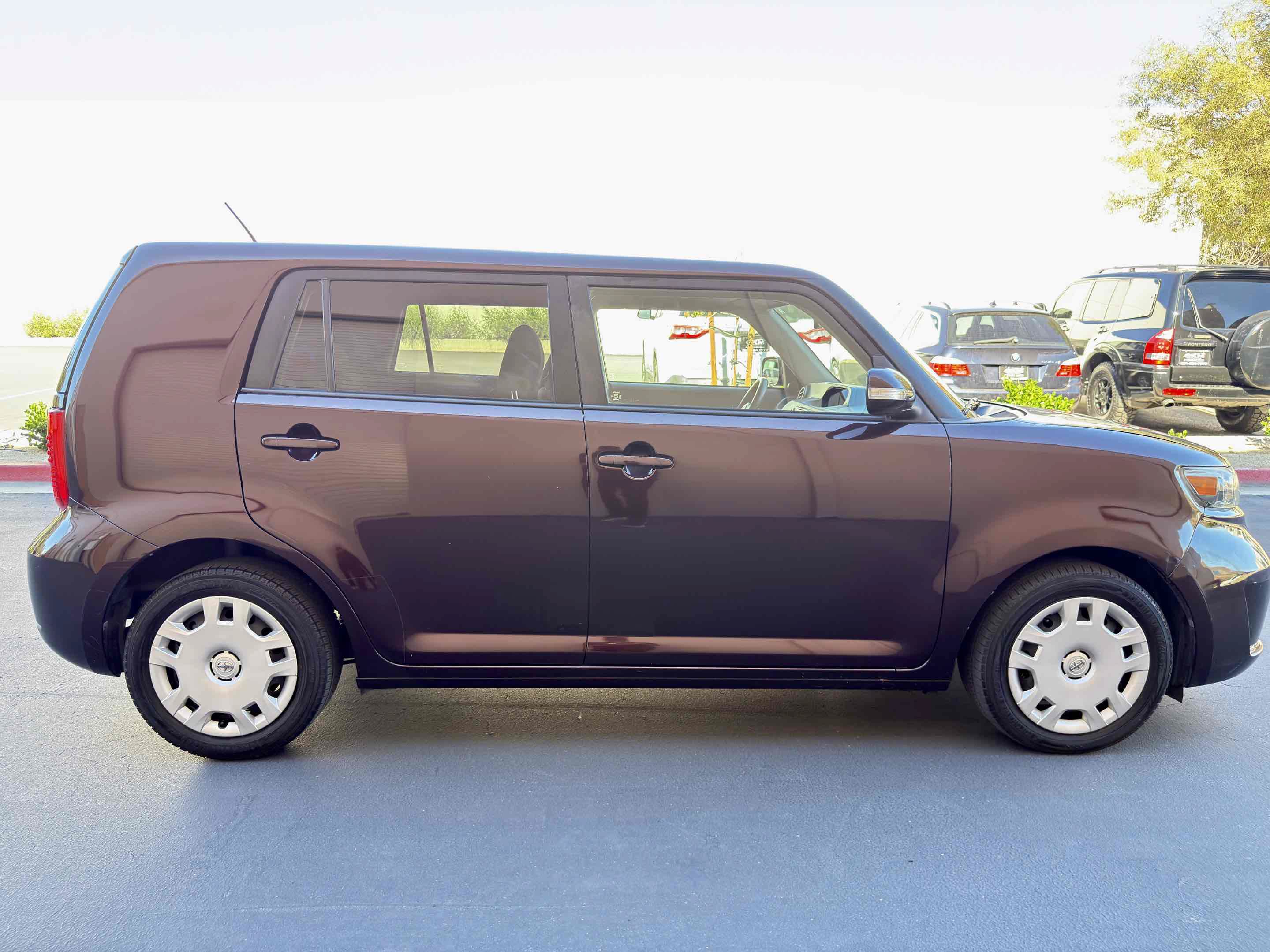 Used 2008 Scion xB FWD image 8