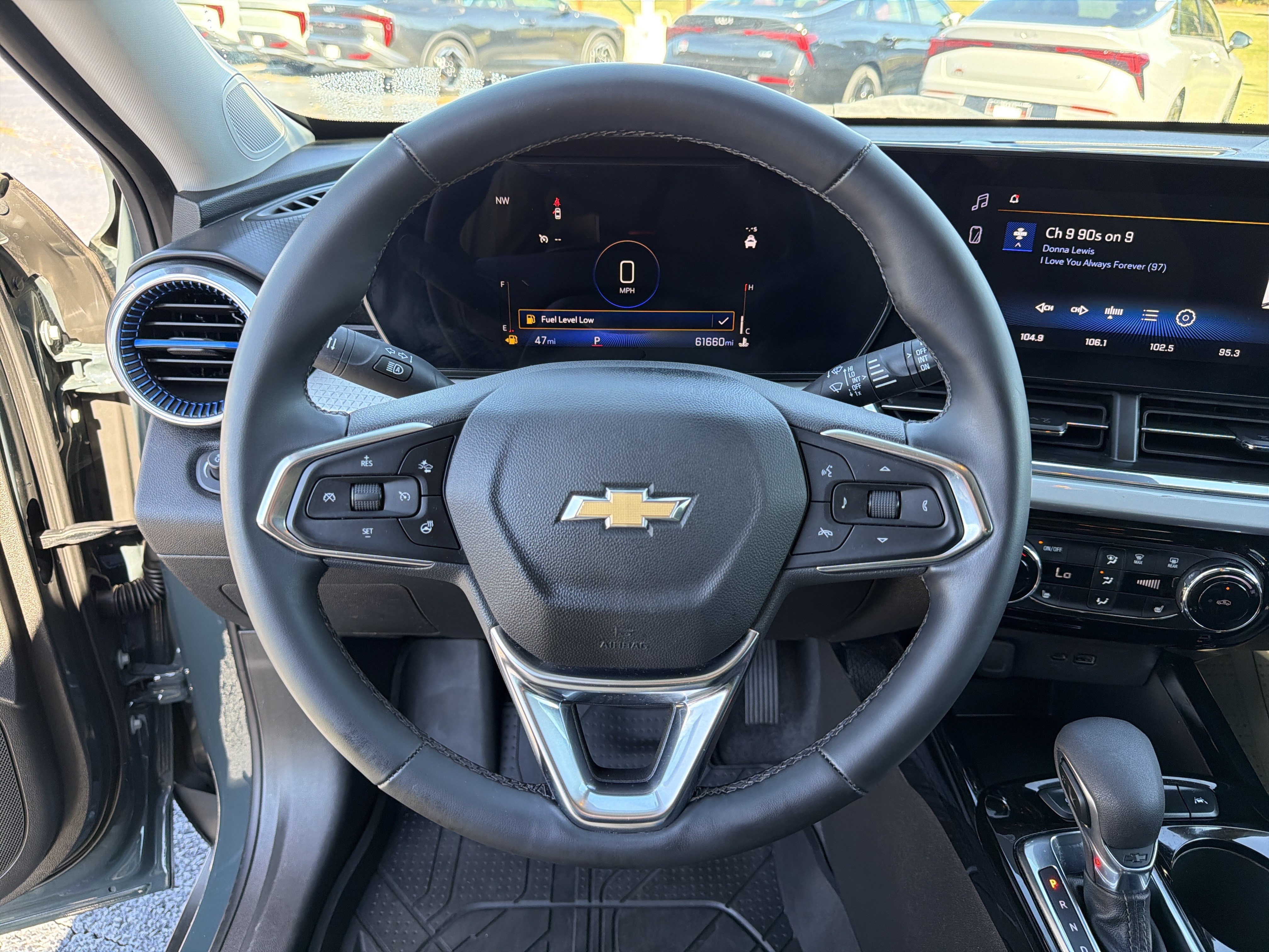 Used 2025 Chevrolet Trax LT w/ Driver Confidence Package FWD image 18
