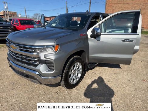Used 2025 Chevrolet Silverado 1500 LTZ w/ LTZ Premium Package image 27
