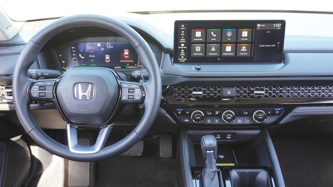 Used 2023 Honda Accord Touring image 30