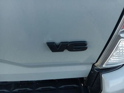 Used 2020 Toyota Tacoma 4x4 Double Cab image 34