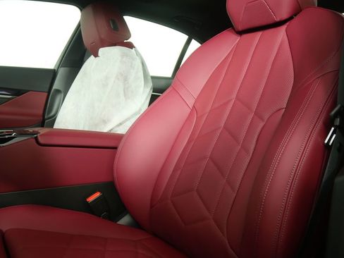 New 2026 BMW i5 eDrive40 w/ M Sport Package image 10