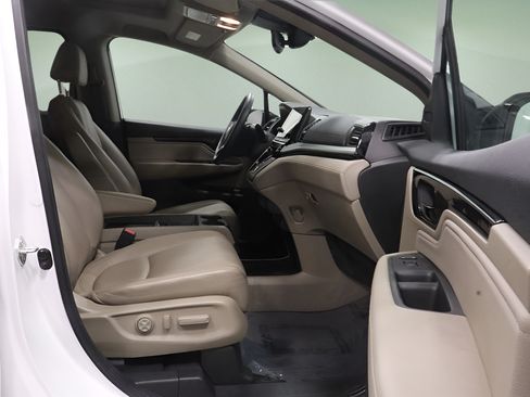 Used 2024 Honda Odyssey Touring image 15