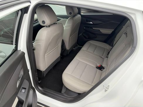 Used 2024 Buick Envista Avenir FWD image 12