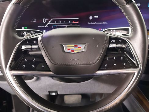 Used 2025 Cadillac Escalade ESV Sport Platinum w/ LPO, Floor Liner Package AWD/4WD image 3