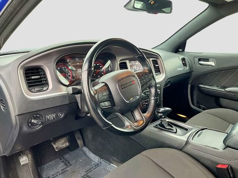 Used 2022 Dodge Charger GT w/ Blacktop Package AWD/4WD image 9