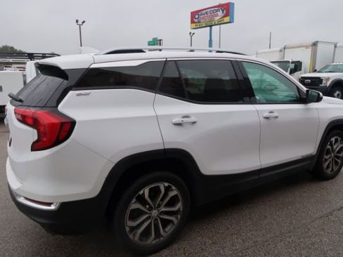 Used 2019 GMC Terrain SLT w/ Preferred Package image 4