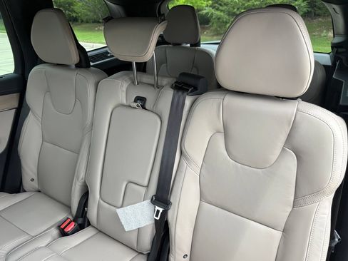 New 2026 Volvo XC90 T8 Ultra w/ Lounge Package AWD/4WD image 23