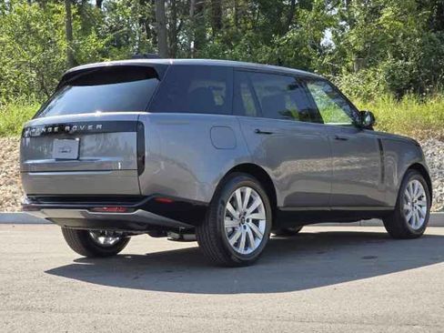 New 2027 Land Rover Range Rover Long Wheelbase SE AWD/4WD image 6