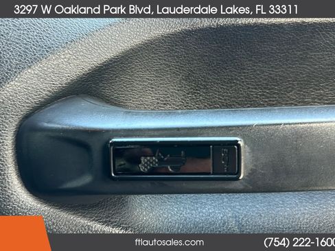 Used 2021 Jeep Renegade Latitude AWD/4WD image 36