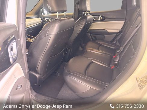 Used 2025 Jeep Compass Limited AWD/4WD image 10